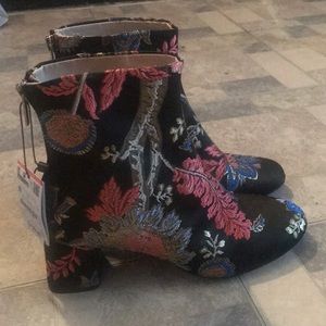 Zara sequence ankle boots